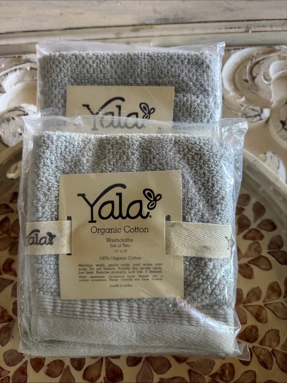 NWT Yala Organic 100% Cotton Washcloth Set of 4 Grey soft Quality contemporary